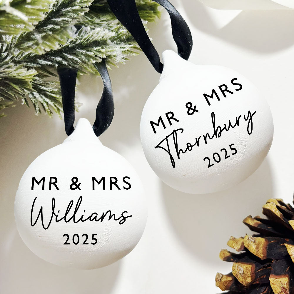 Personalised Mr & Mrs Christmas Baubles | Newly Married | Tree Decoration, Family Keepsake & First Christmas Gift | Stocking Filler | Small Gift