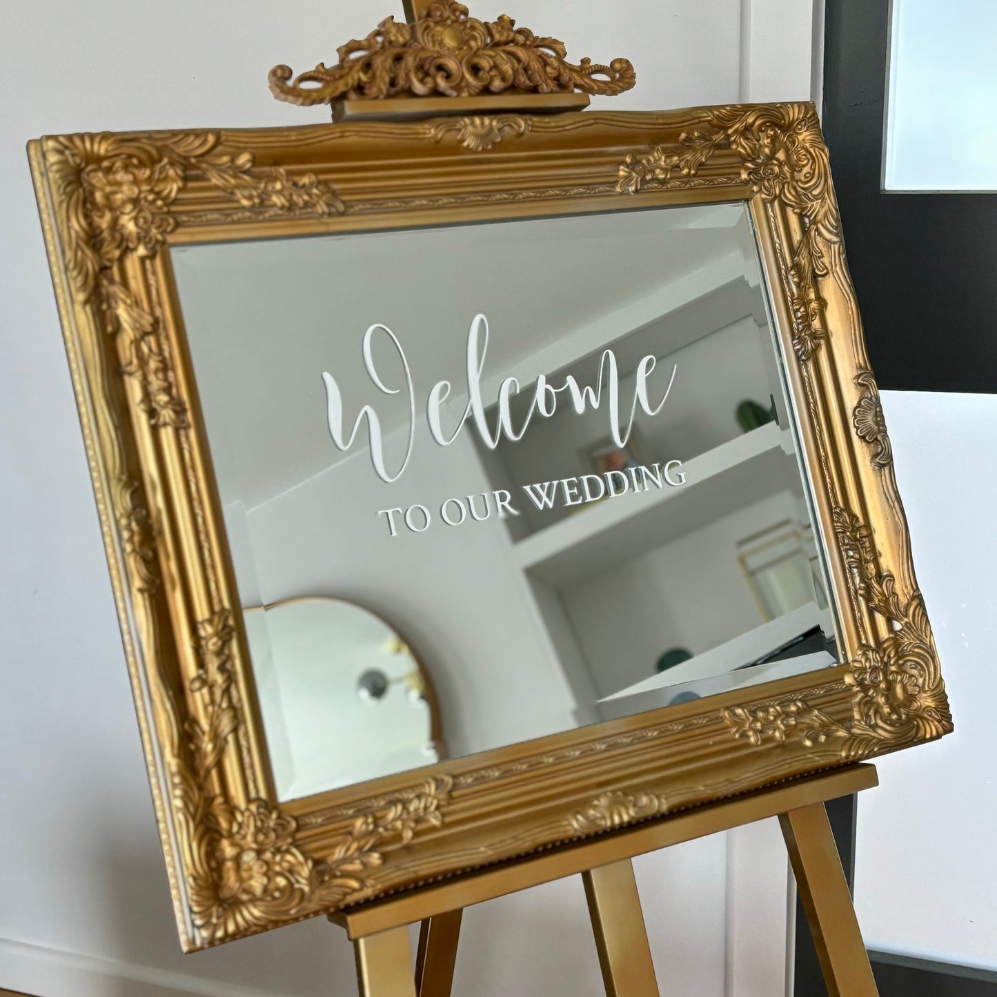 Gold Welcome Mirror Sign