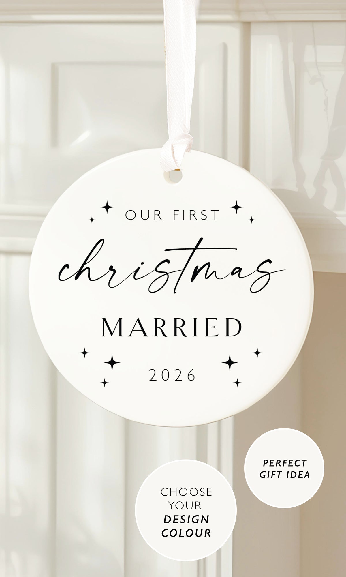 First Christmas Married Bauble Personalised Newlywed Christmas Gift Wedding Gift for Couple Bride and Groom Keepsake Ornament