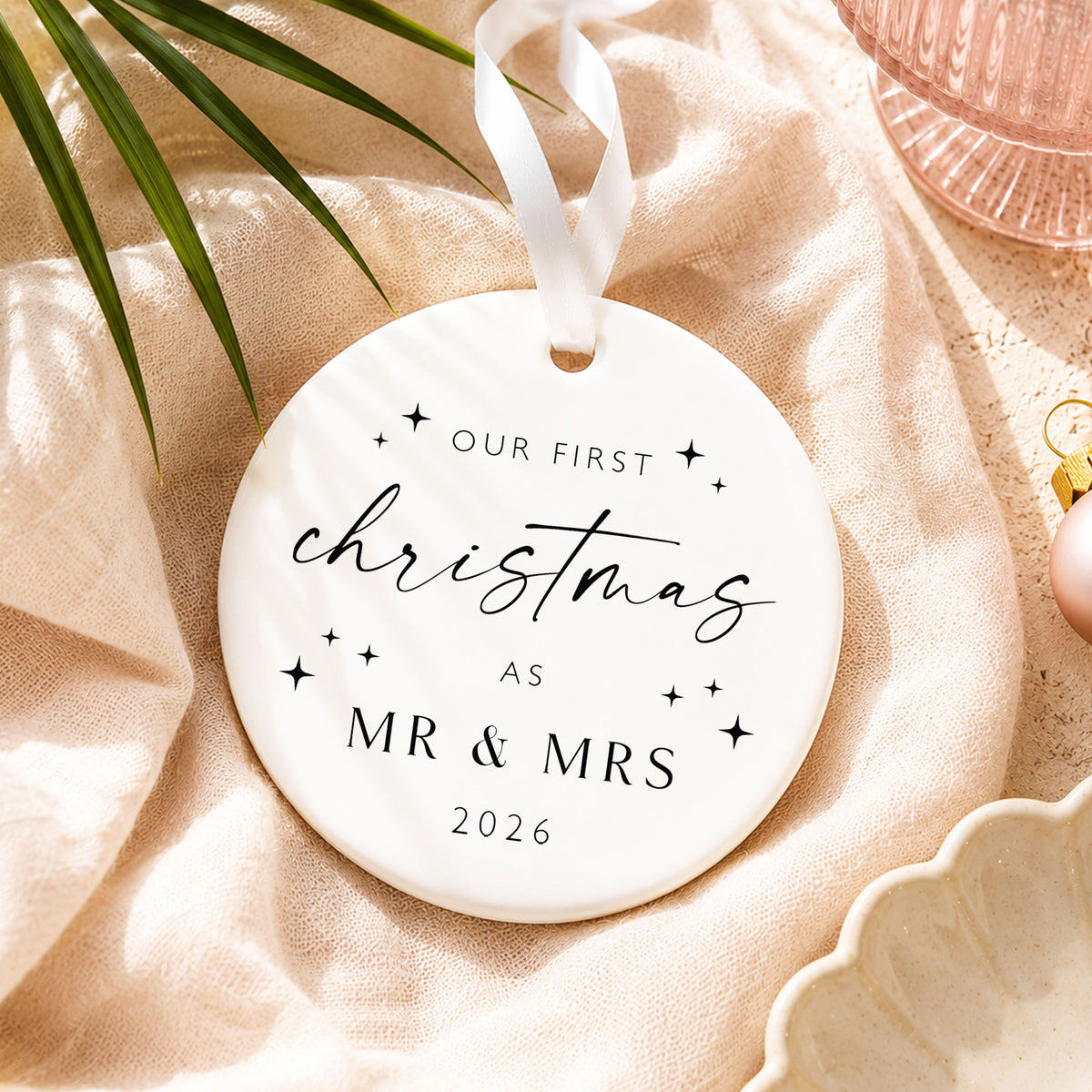 First Christmas Married Bauble | Personalised Couple's Ornament | Keepsake Christmas Decoration | Newly Wed | Wedding Gift